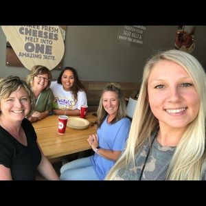 Meet your Posher, Michele